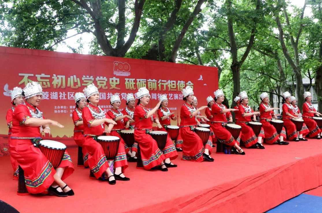 荣耀高管回应Magic6拍照不惧对比，无联名亦能傲视群雄